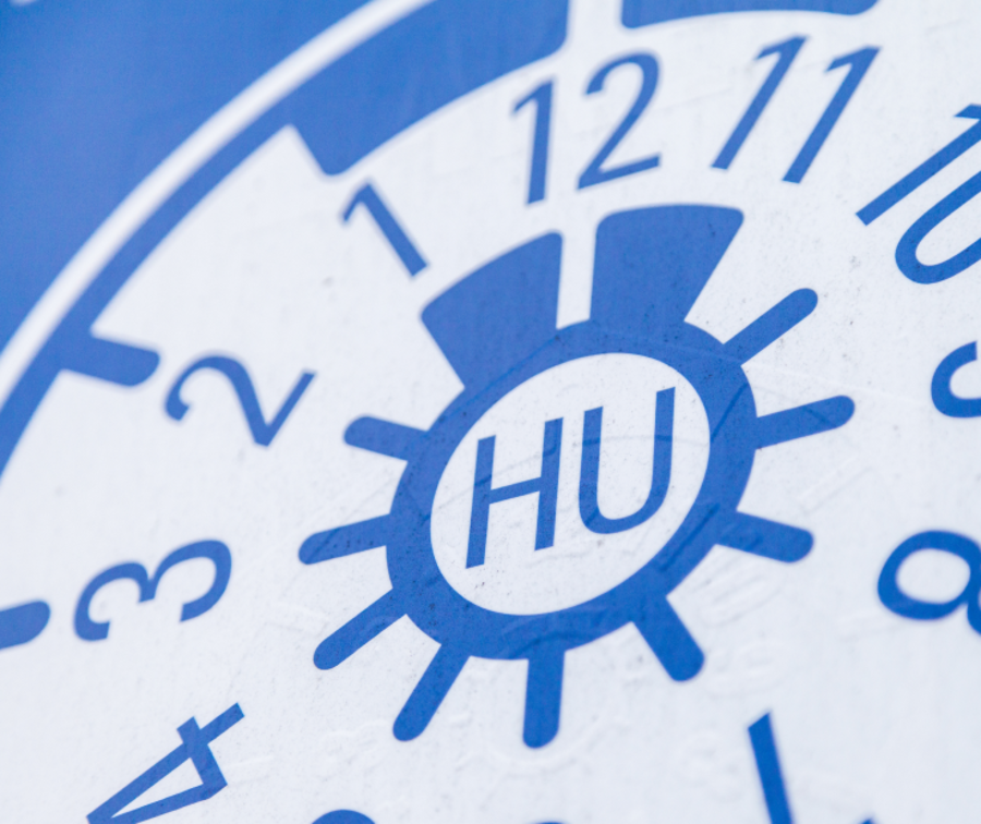 Hauptuntersuchung TÜV Plakette